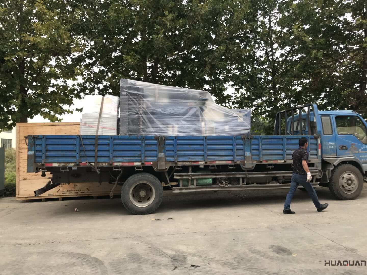 一臺125kw立柜自啟動柴油發(fā)電機組于9月10日發(fā)往內(nèi)蒙古